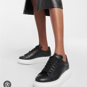 NEW Alexander McQueen oversized leather sneaker size 6.5